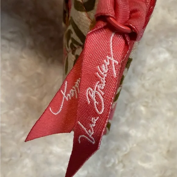 Vera Bradley Women’s Wristlet Wallet in “Folkloric” Pattern - Picture 4 of 7